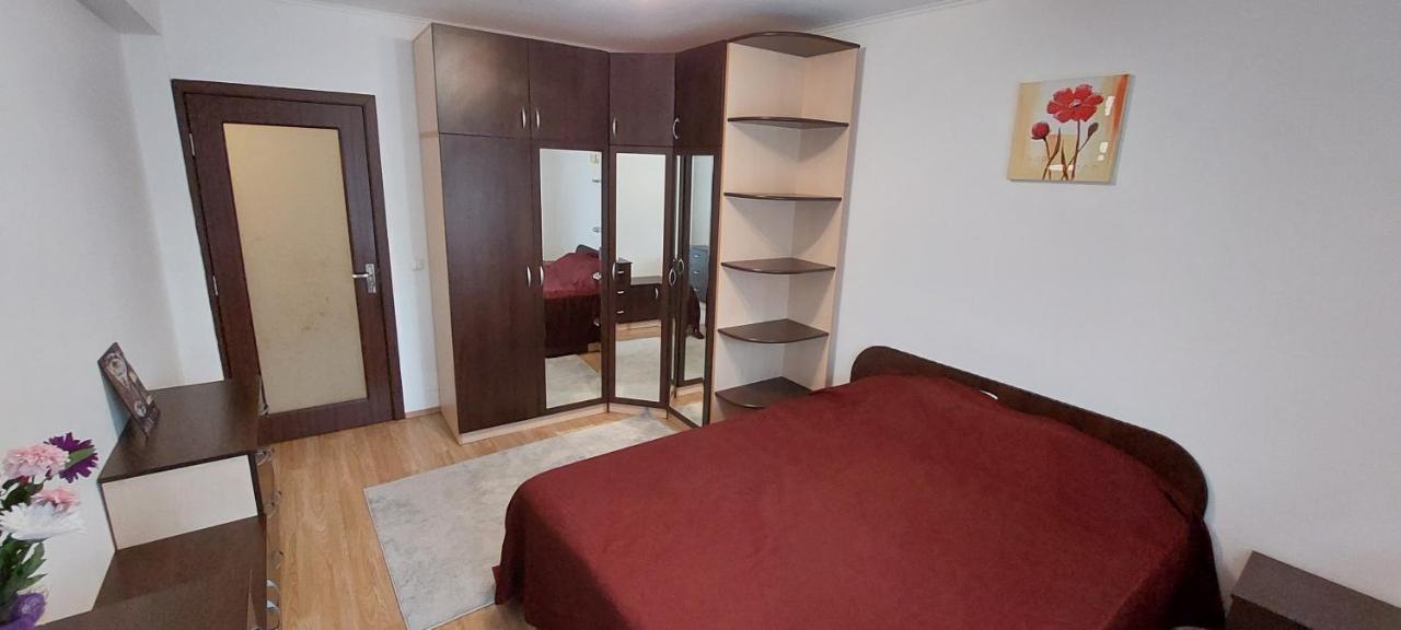 Apartament Cu 3 Camere Клуж-Напока Экстерьер фото