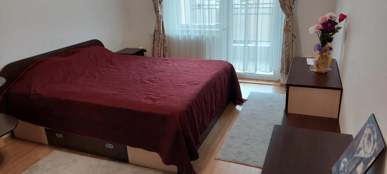 Apartament Cu 3 Camere Клуж-Напока Экстерьер фото